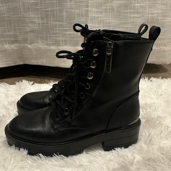 GUESS FEARNE 3 ZIPPER LACE-UP COMBAT & LACE-UP BOOTS Size 8 - Picture 2 of 6
